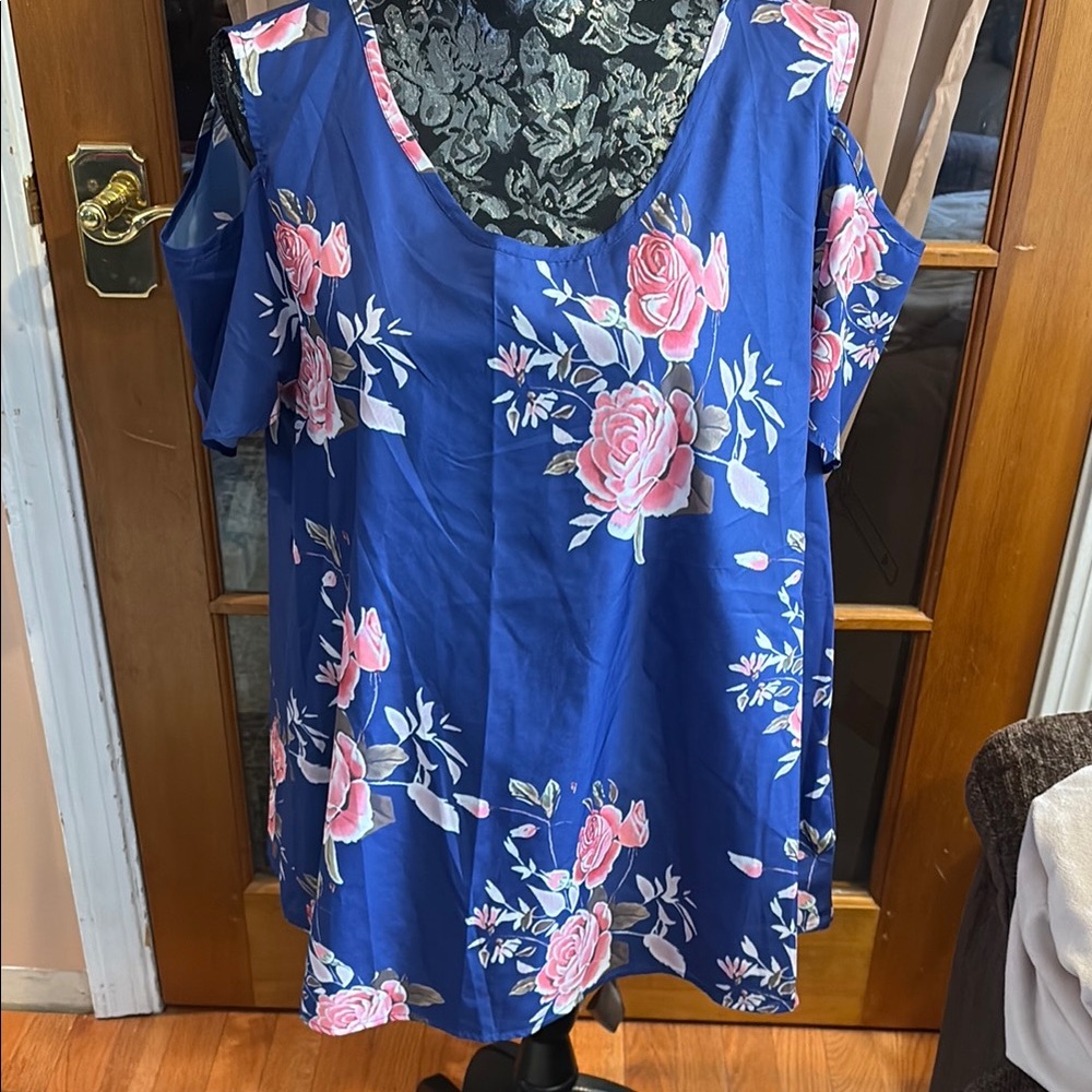 MissLook Floral Cold Shoulder Top - Blue and Pink, XL